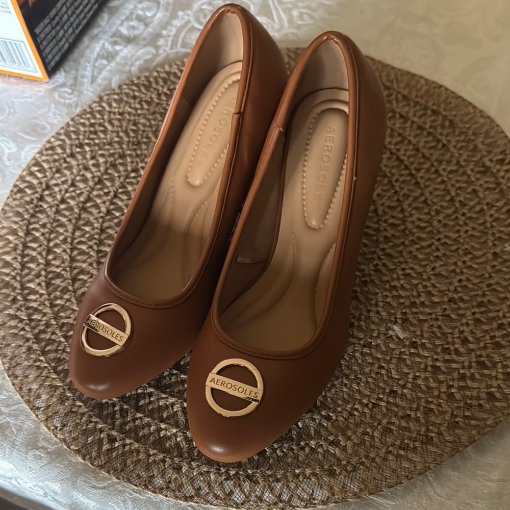 Aerosoles Women's Brown Pumps